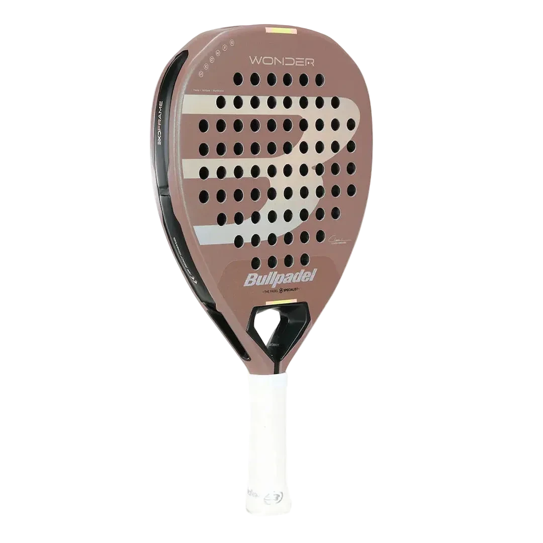 Bullpadel Wonder Woman 2026 Padel Racket by Claudia Fernandez