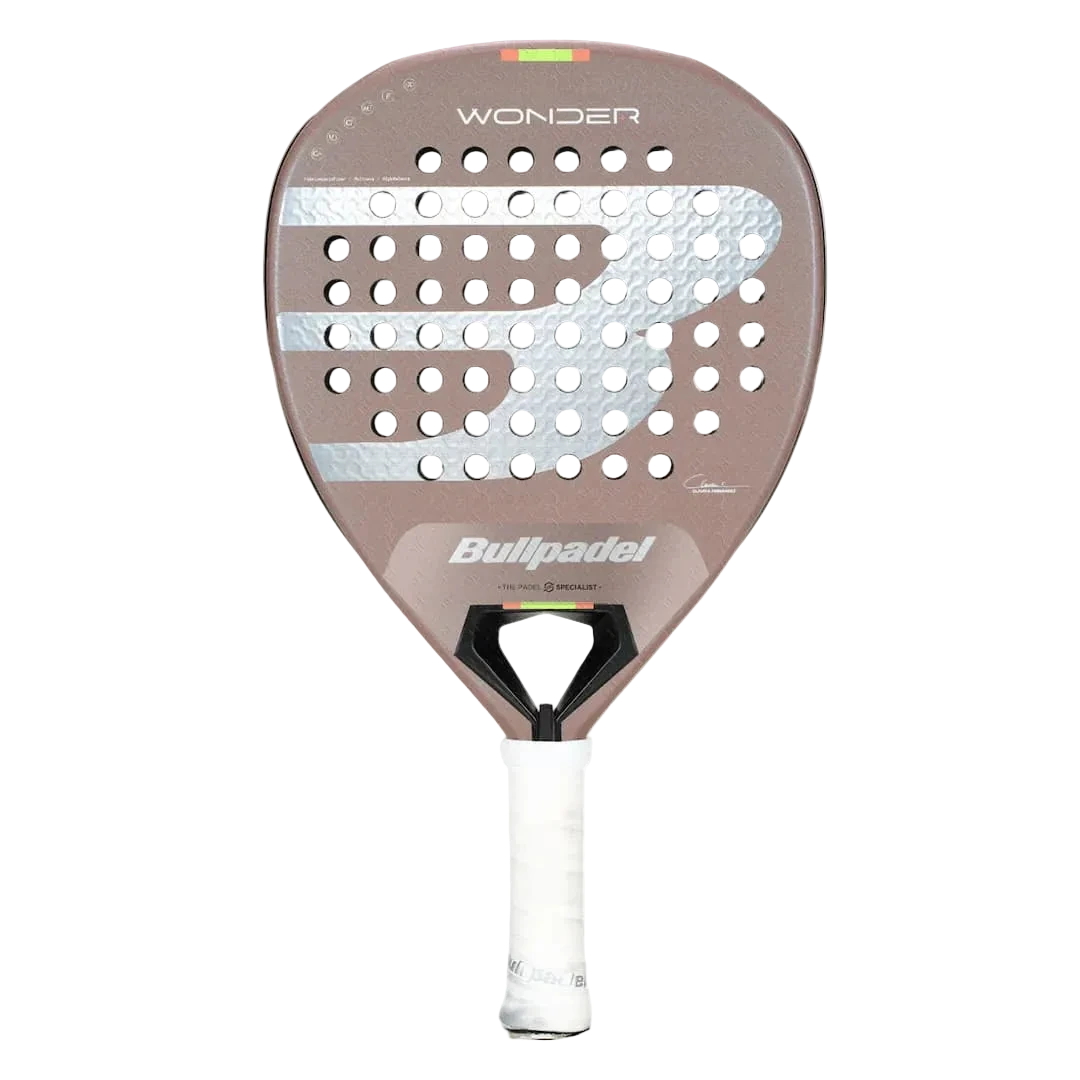 Bullpadel Wonder Woman 2026 Padel Racket by Claudia Fernandez