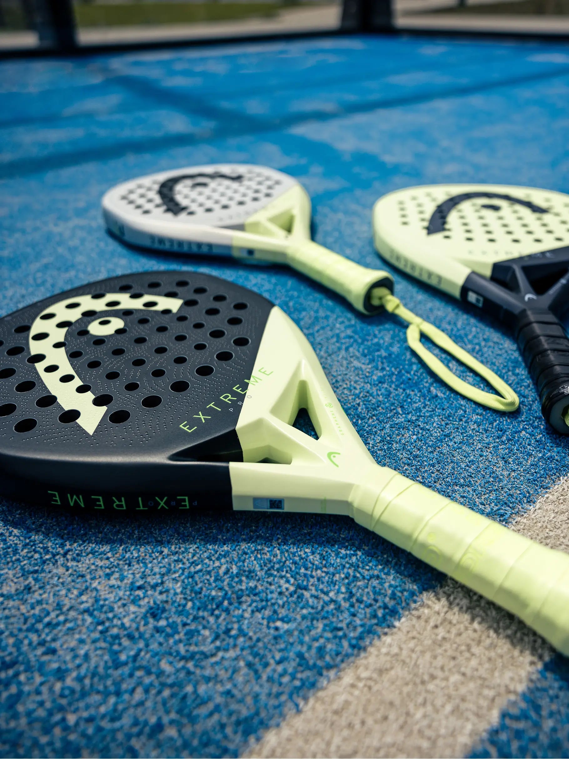 HEAD Extreme Motion 2026 padel rackets courtside